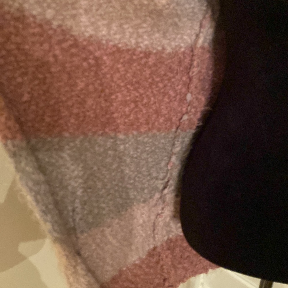 Wishlist Ladies Sweater- M/L- Multi-Color - Picture 3 of 6